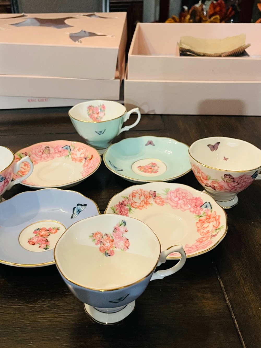 New Miranda Kerr Royal Albert tea set